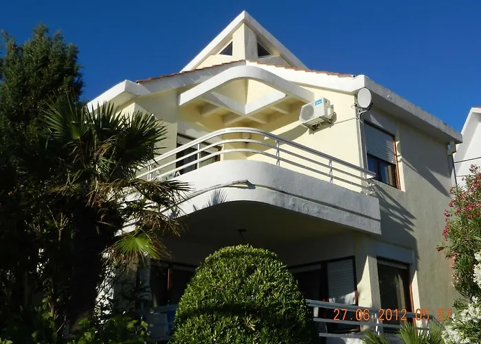 Apartments Sino More